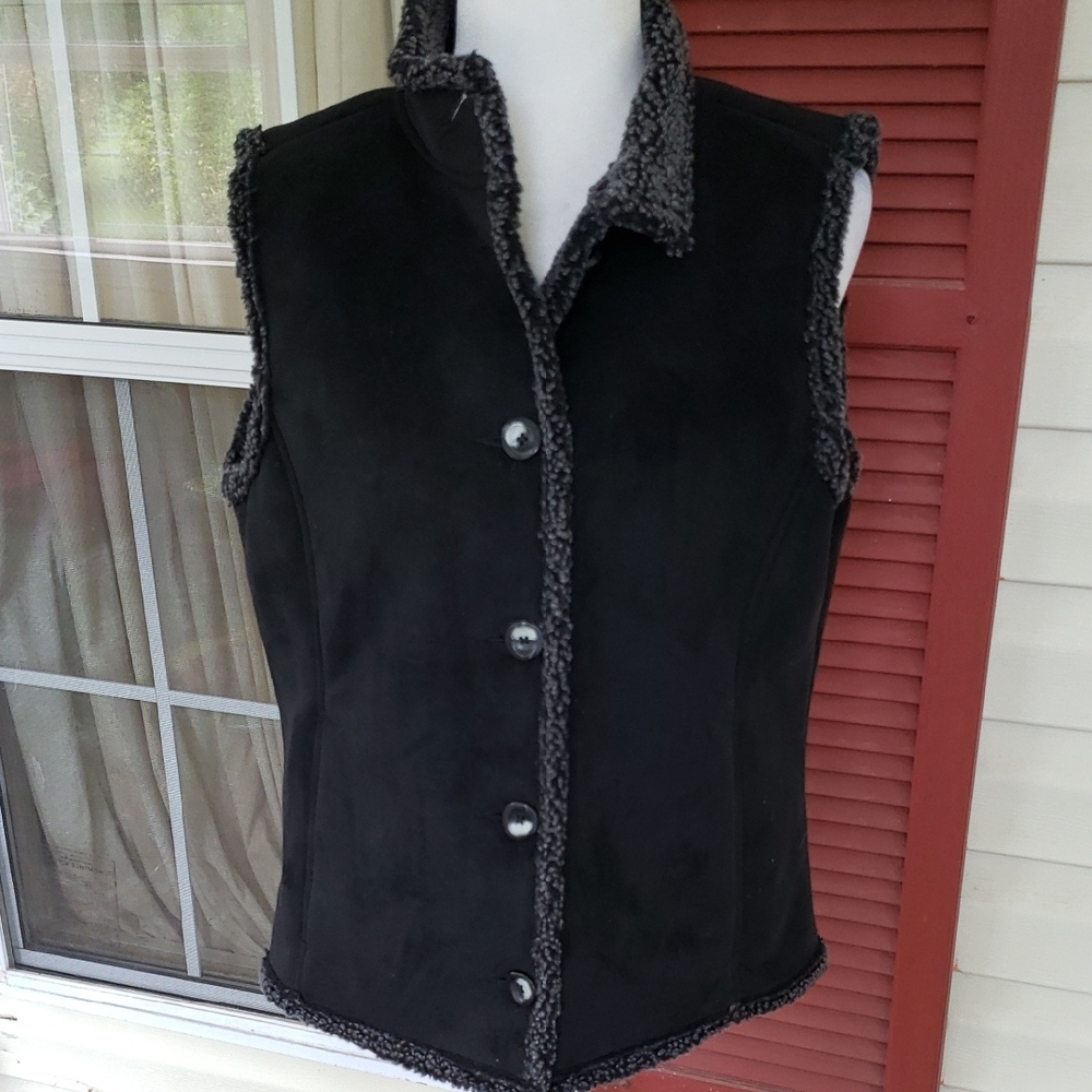 L. L. Bean Women's M Button Down Black Shearling Vest